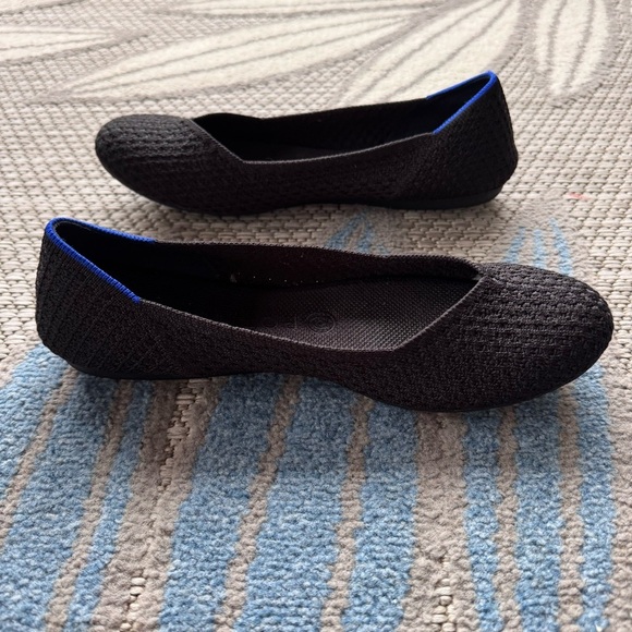 Rothy’s Women’s The Flat Knit Honeycomb Black/Blue Halo Slip-On Shoe Size 8 - Picture 4 of 7